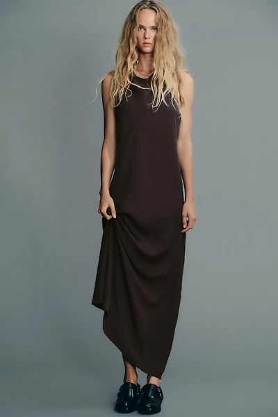 FLOWY HALTER DRESS