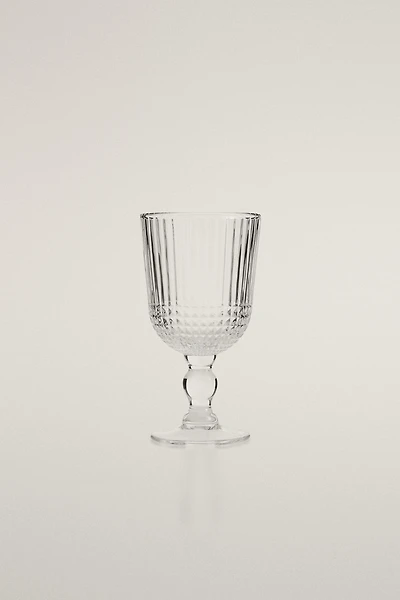 GEOMETRIC RAISED GLASS