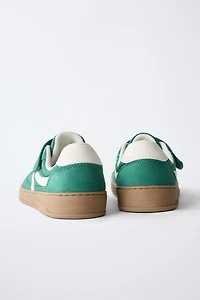 BAREFOOT SNEAKERS