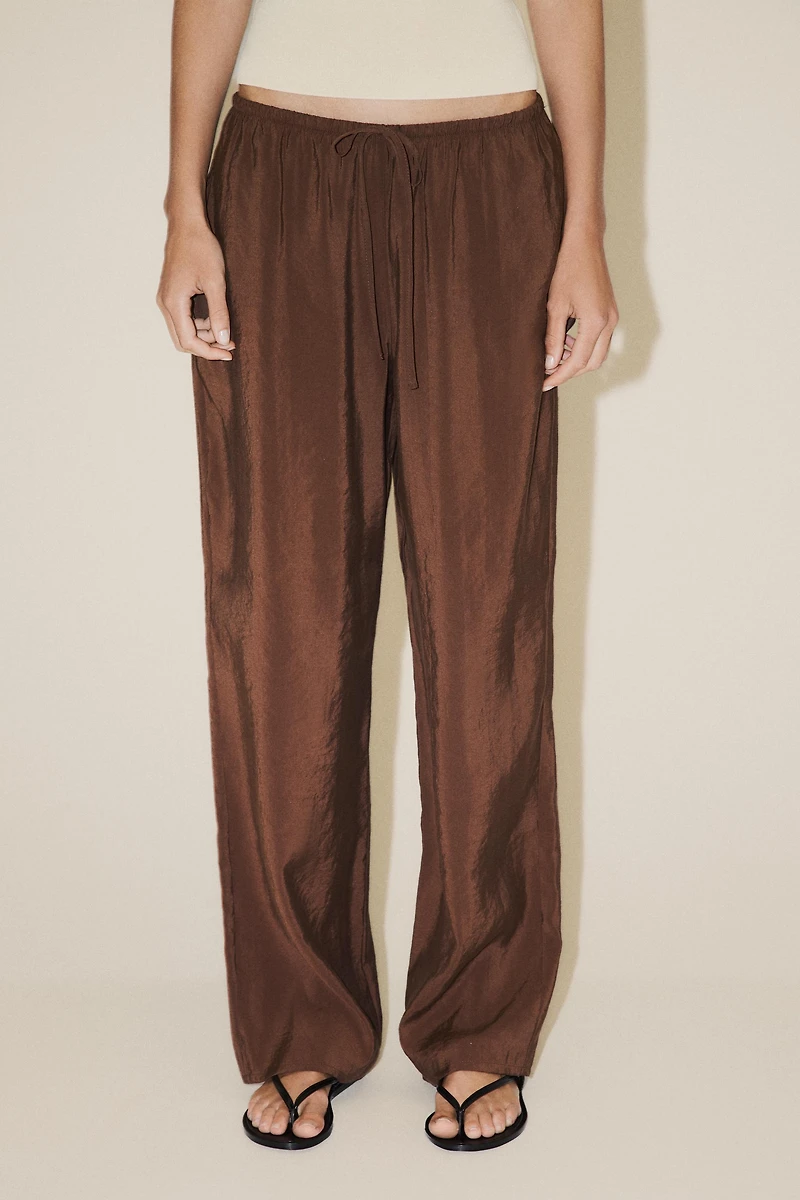 FLOWY PANTS