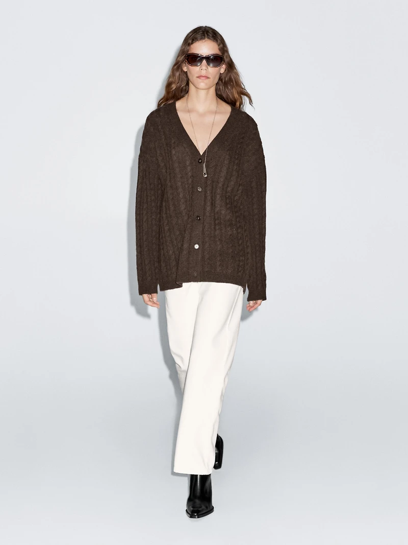 Cardigan en maille tressée de laine mélangée