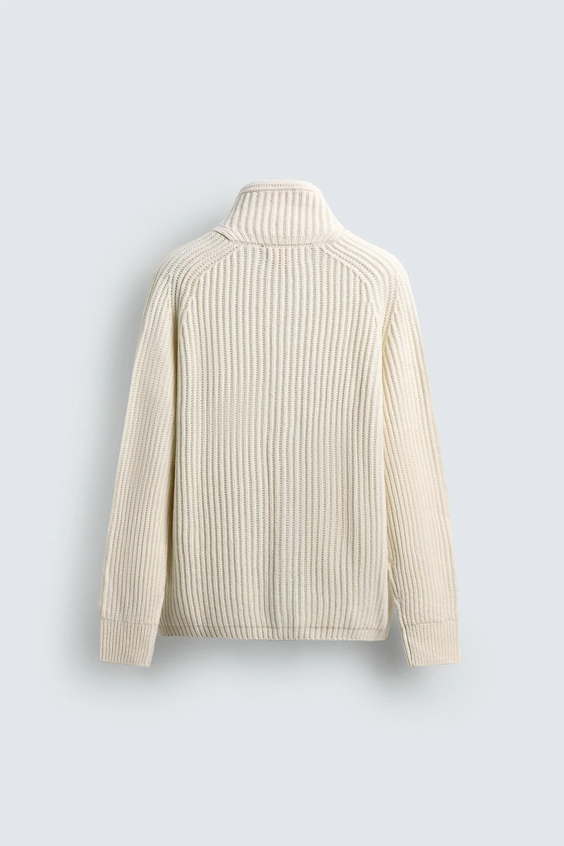 TEXTURED CARDIGAN LIMITED EDITION