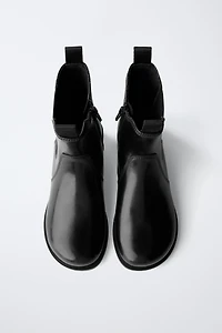 CHELSEA ANKLE BOOTS