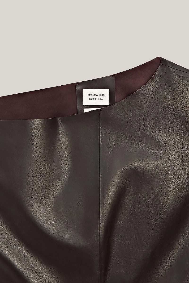 Top asymétrique en cuir nappa - LIMITED EDITION