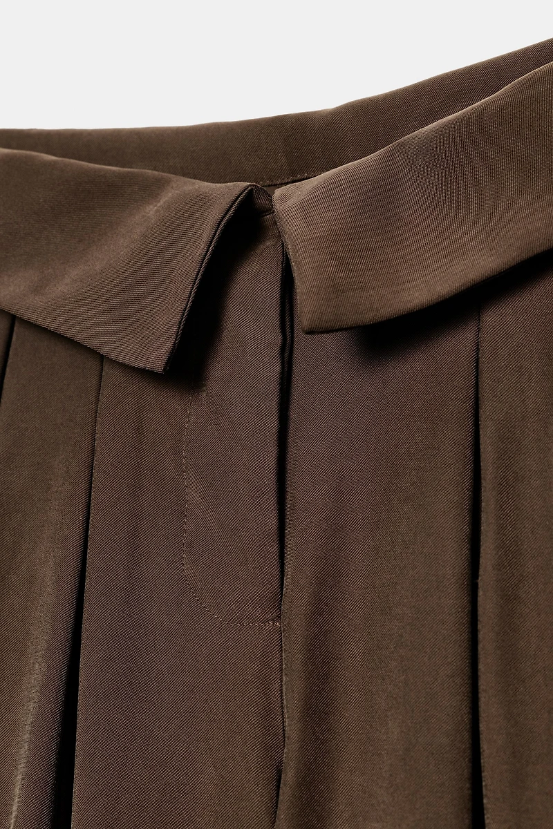 PLEATED PANTS WITH FOLD-OVER WAIST