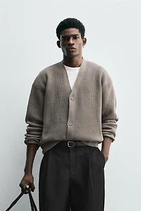 PEARL KNIT CARDIGAN