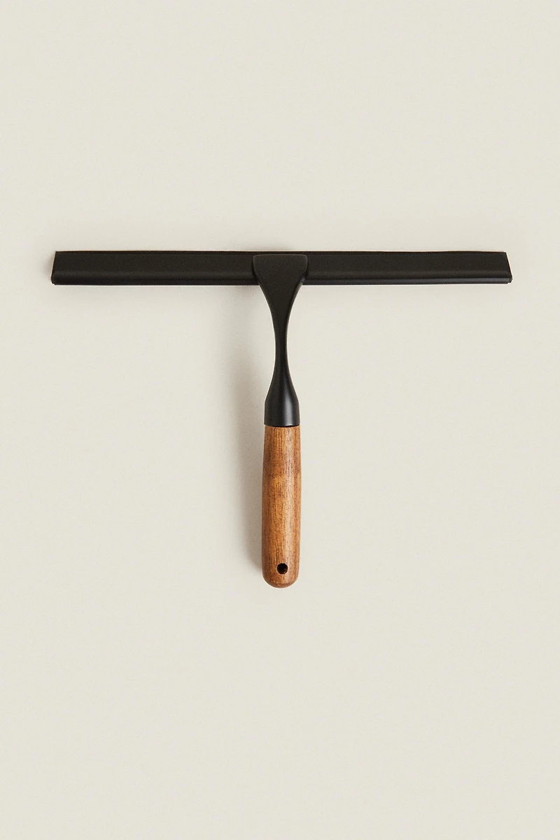 GLASS CLEANER ACCESSORY