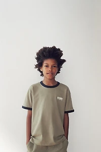 CONTRAST TRIM T-SHIRT