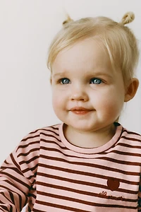STRIPED T-SHIRT WITH EMBROIDERED HEART