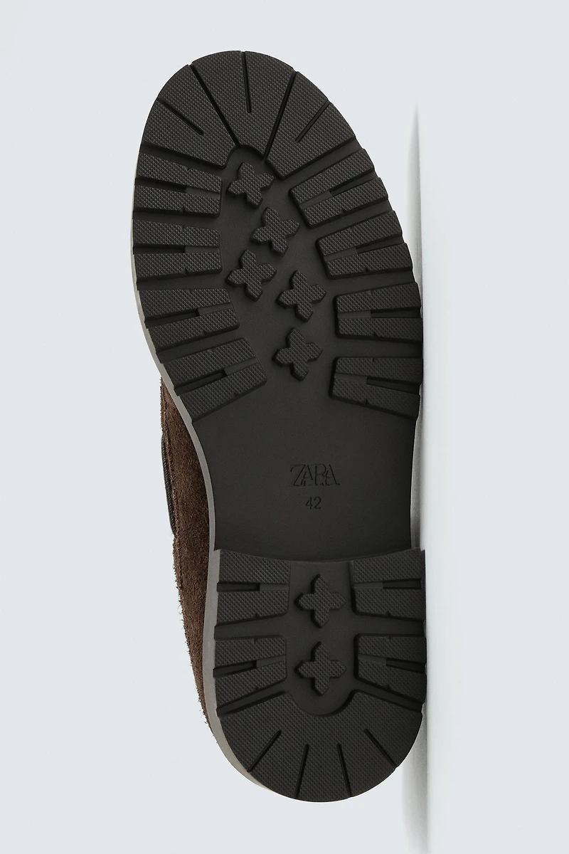 ANIMAL PRINT LEATHER BOAT SHOES