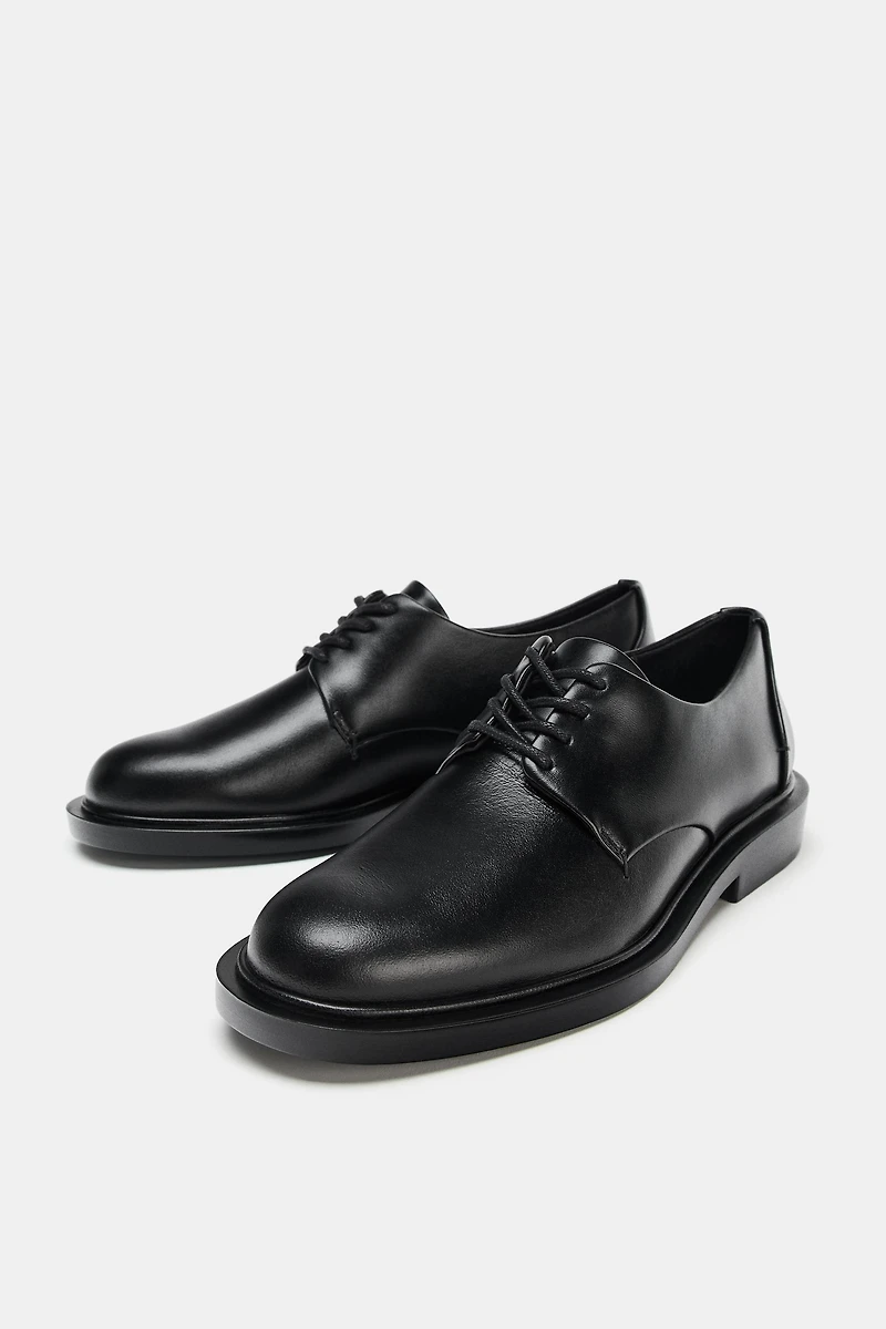 LACE-UP LEATHER DERBY SHOES