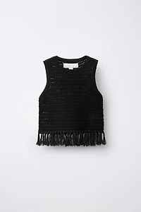 TOP EN MAILLE À FRANGES