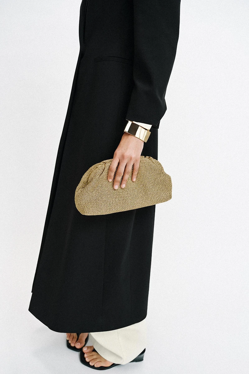WOVEN CLUTCH BAG