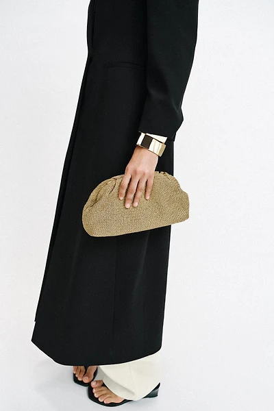 WOVEN CLUTCH BAG