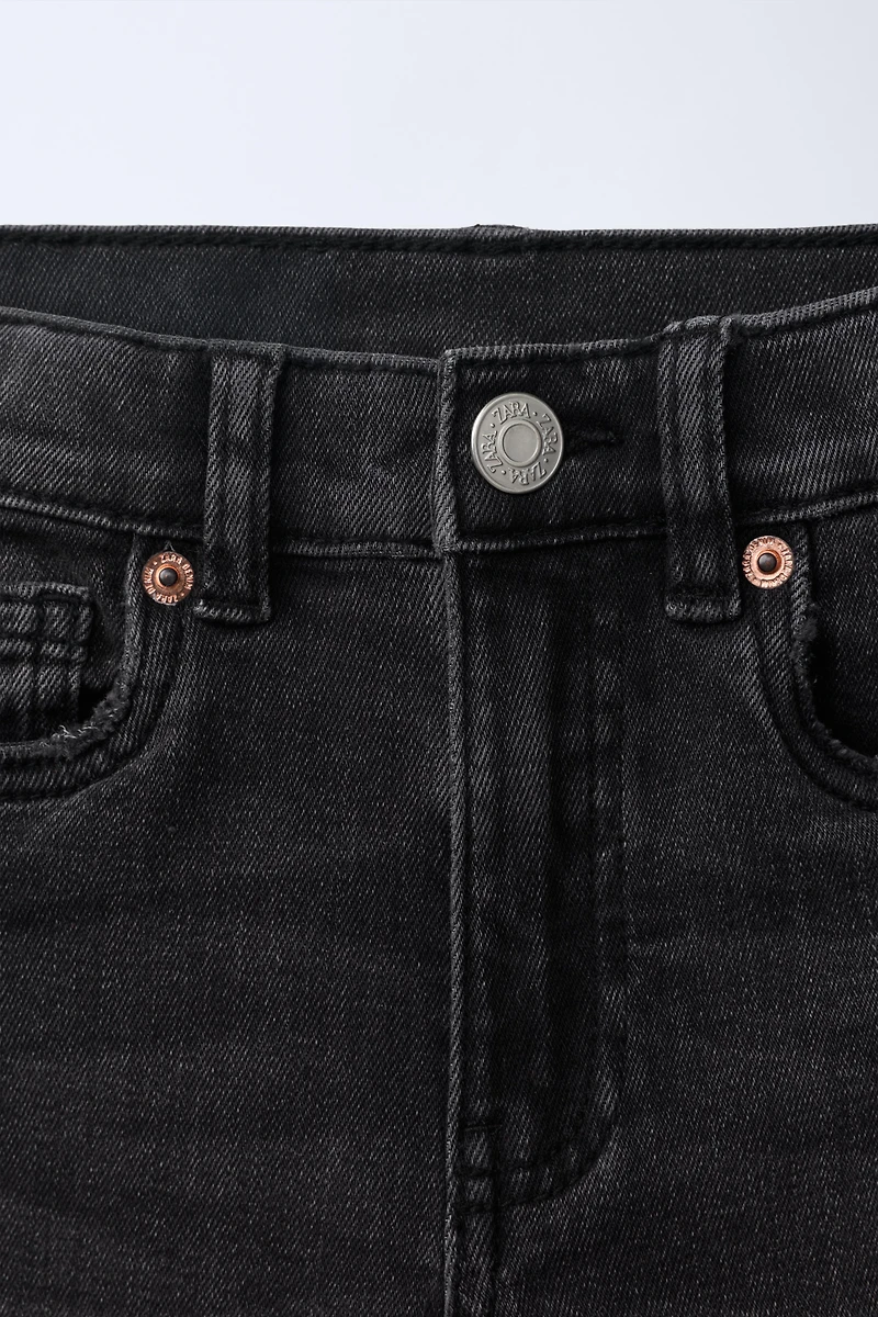 SKINNY FIT JEANS