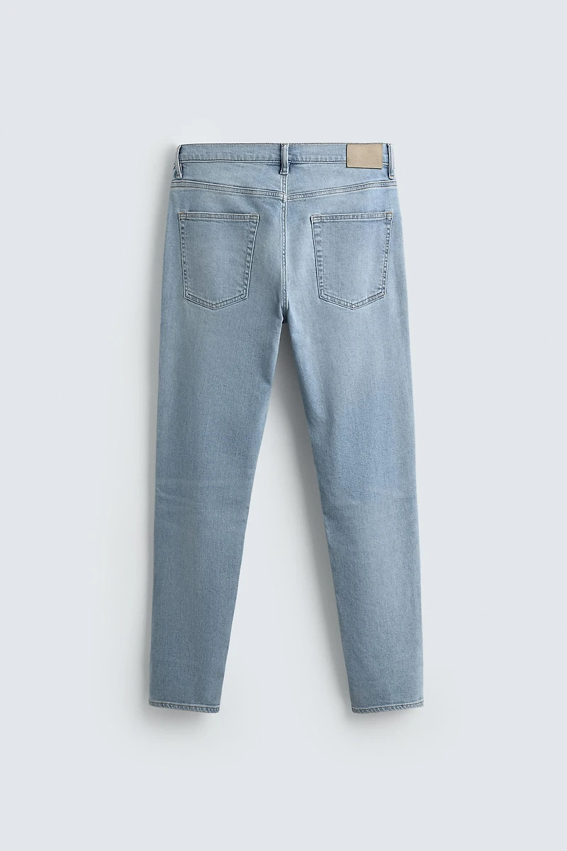 SLIM FIT JEANS