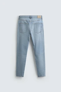 SLIM FIT JEANS
