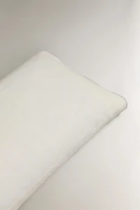 PILLOWCASE WITH BACKSTITCHING