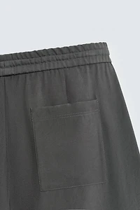 FLOWY TOPSTITCHED PANTS