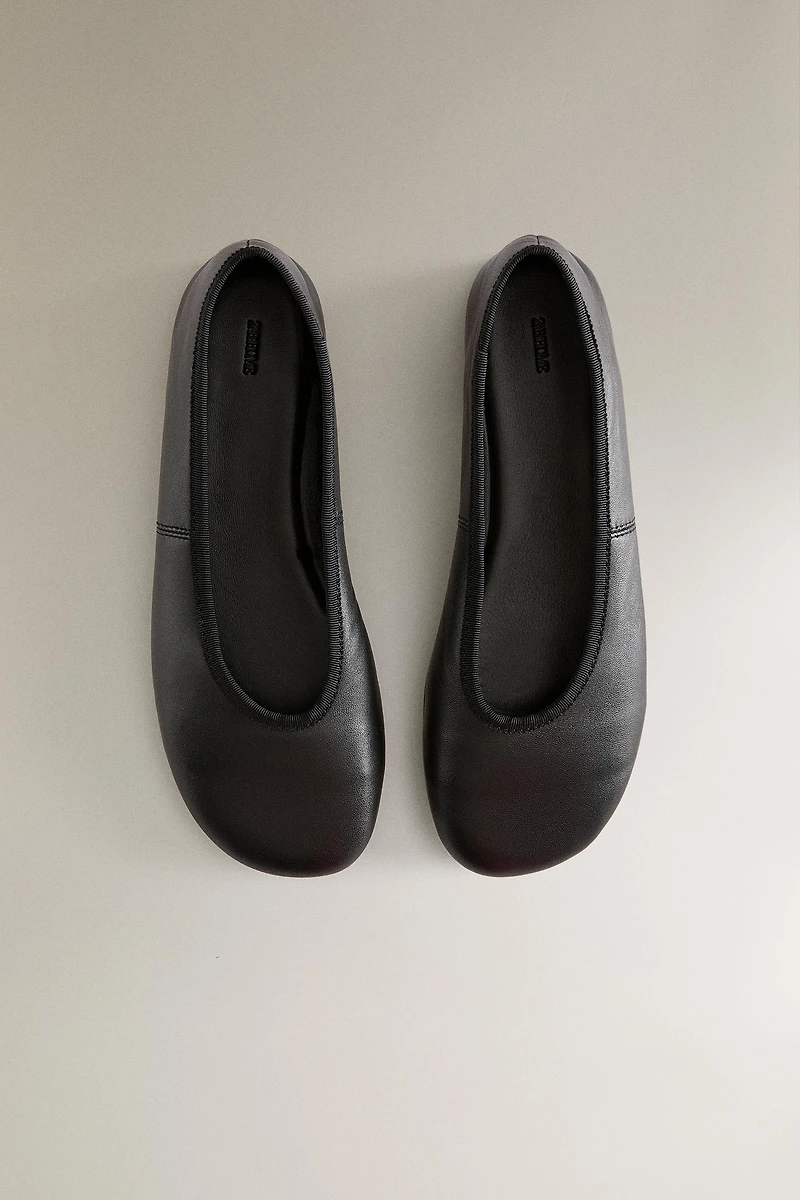 FLEXIBLE LEATHER BALLET FLATS
