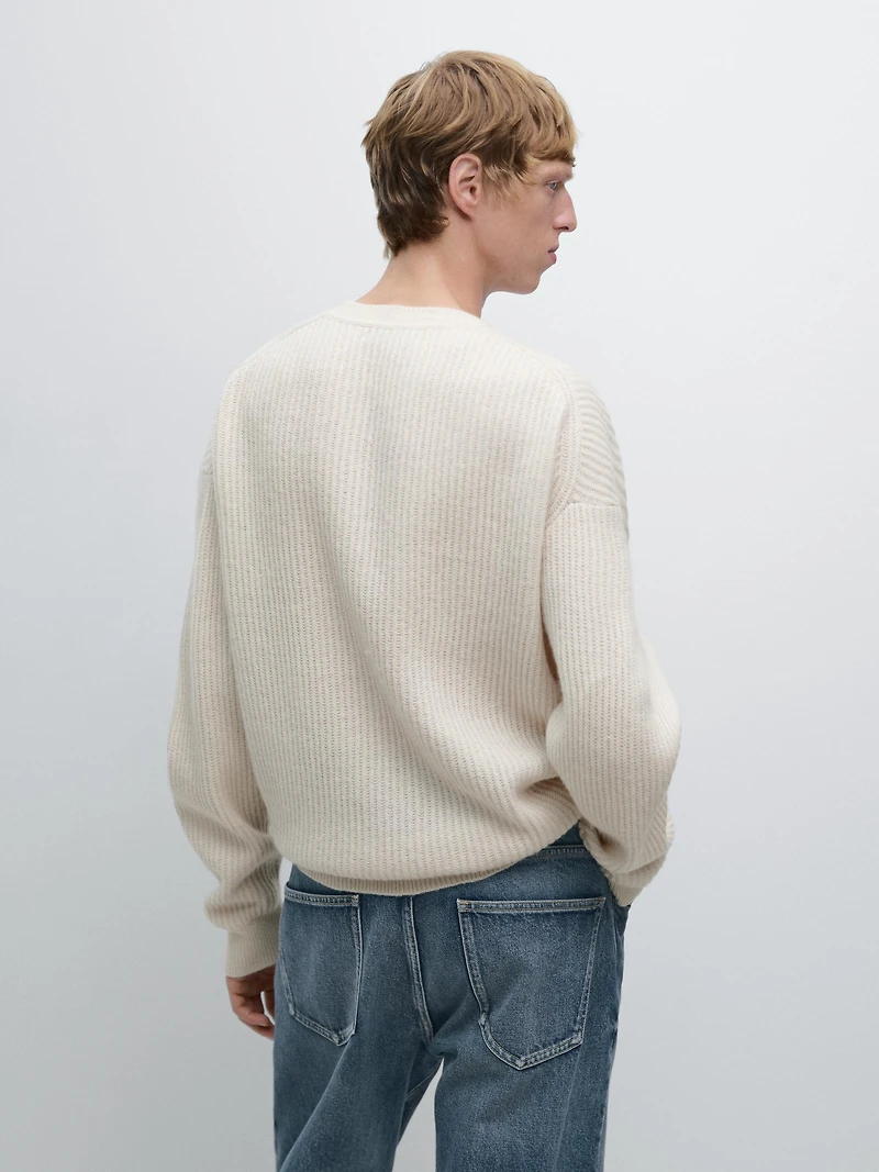 Crew neck ribbed sweater