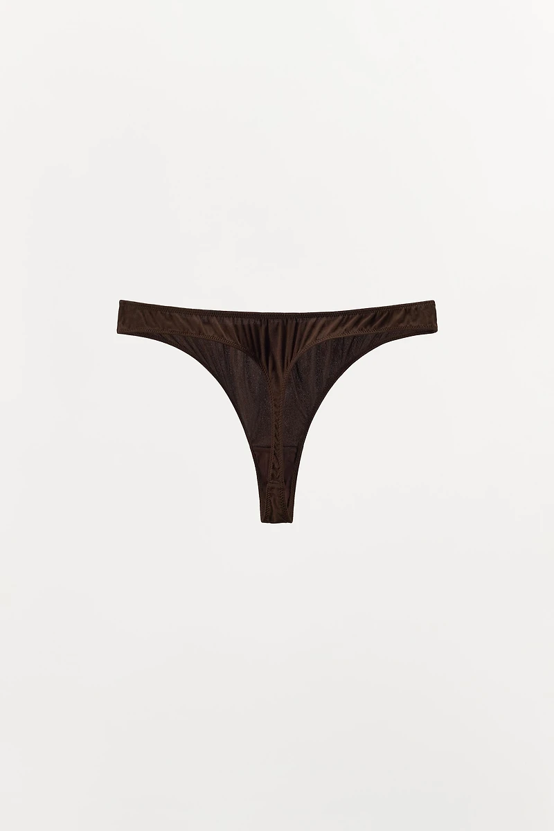 TANGA AVEC SOIE TEXTURÉE