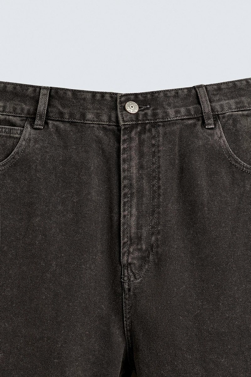 RELAXED FIT PANTS WITH ROTATED SEAM