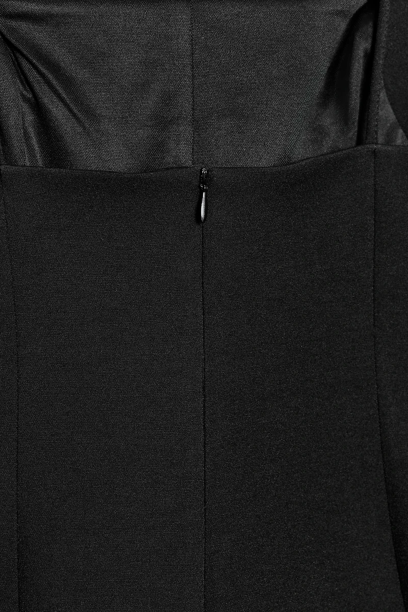 SHORT STRAP JUMPSUIT