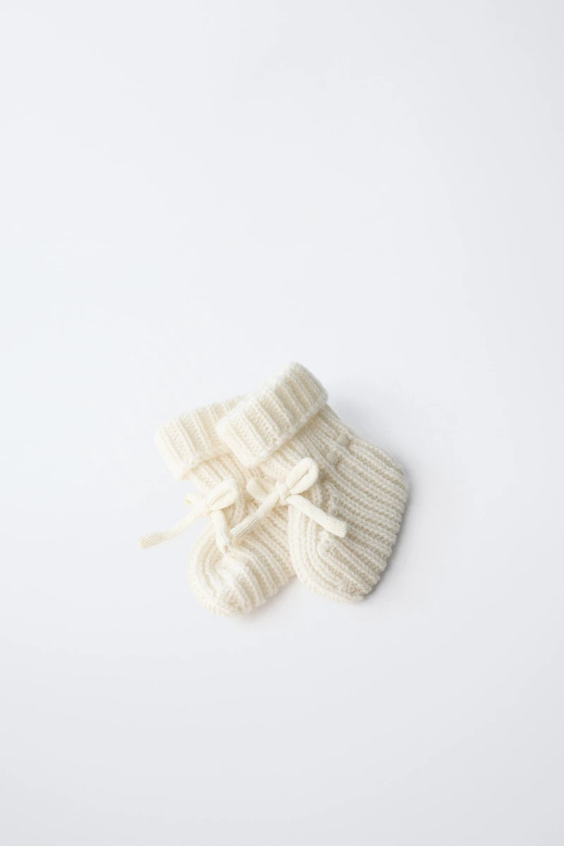 CASHMERE BOOTIES