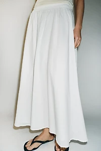 LAYERED MIDI SKIRT