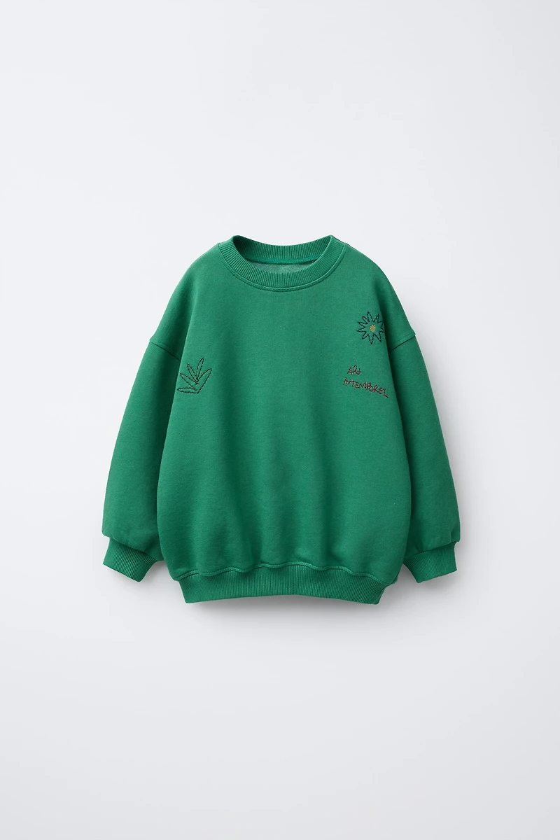 EMBROIDERED SWEATSHIRT