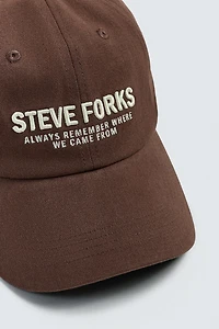 EMBROIDERED TEXT CAP