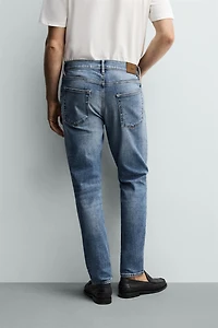 BASIC SLIM FIT JEANS
