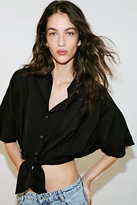 SHORT SLEEVE KNOTTED SHIRT