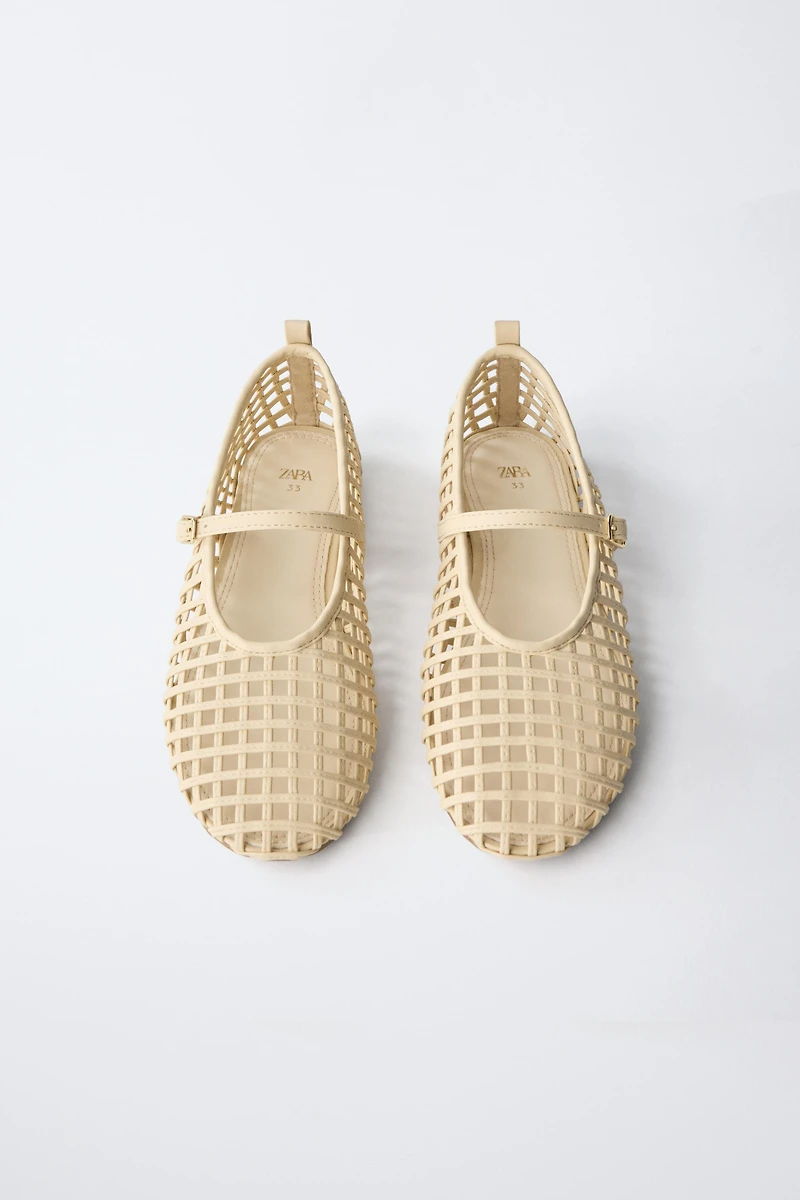 CUT-OUT BALLET FLATS