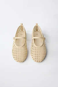 CUT-OUT BALLET FLATS