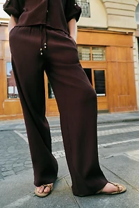 FLOWY STRAIGHT LEG PANTS