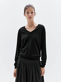 Wool blend V-neck knit sweater