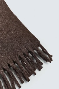 BRUSHED TEXTURE FRINGED SCARF