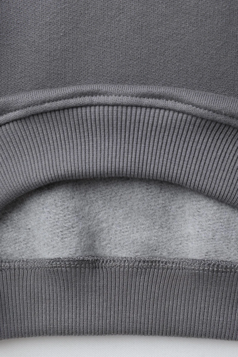 CHECKERBOARD SWEATSHIRT AND PANTS JOGGING SET
