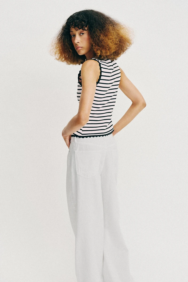 STRIPED BUTTON VEST TOP