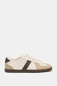 ATHLETIC SNEAKERS