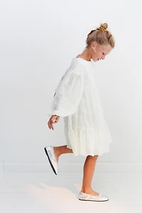 ROBE EN DENTELLE À BOUTONS BIJOUX