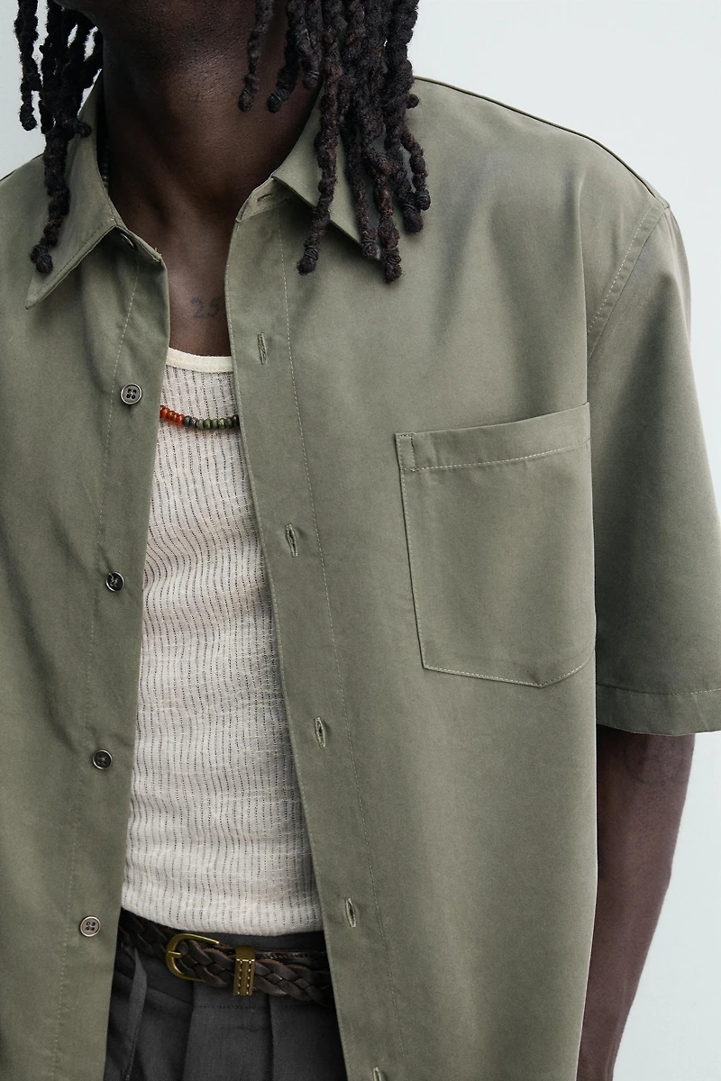 RELAXED FIT FLOWY SHIRT