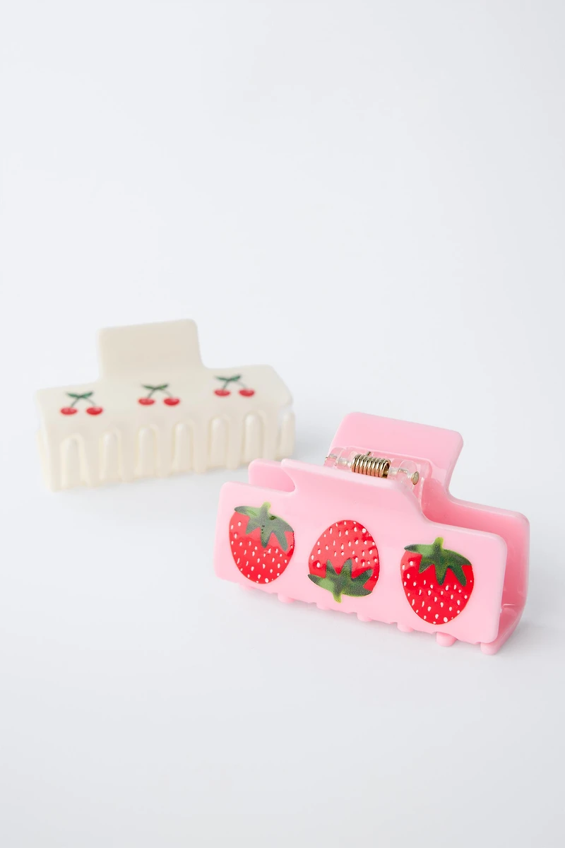 LOT DE DEUX PINCES FRAISES ET CERISES