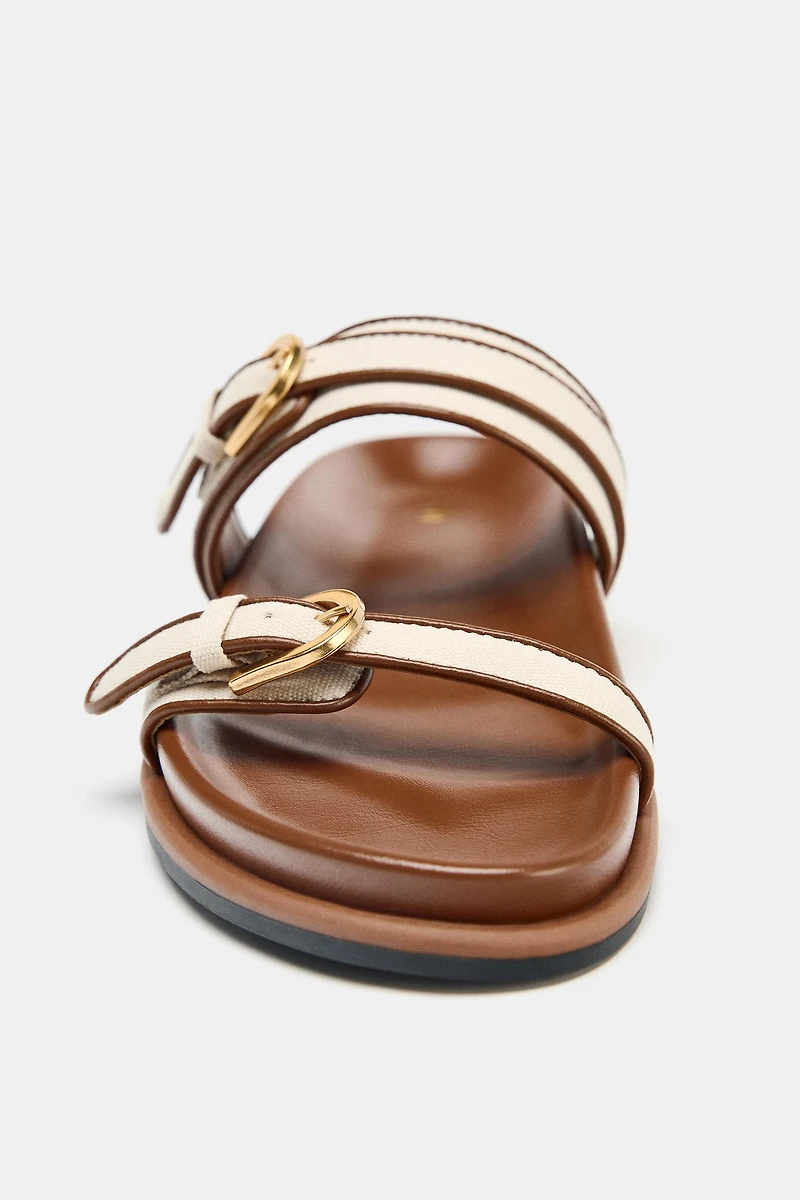 STRAPPY BUCKLE SANDALS