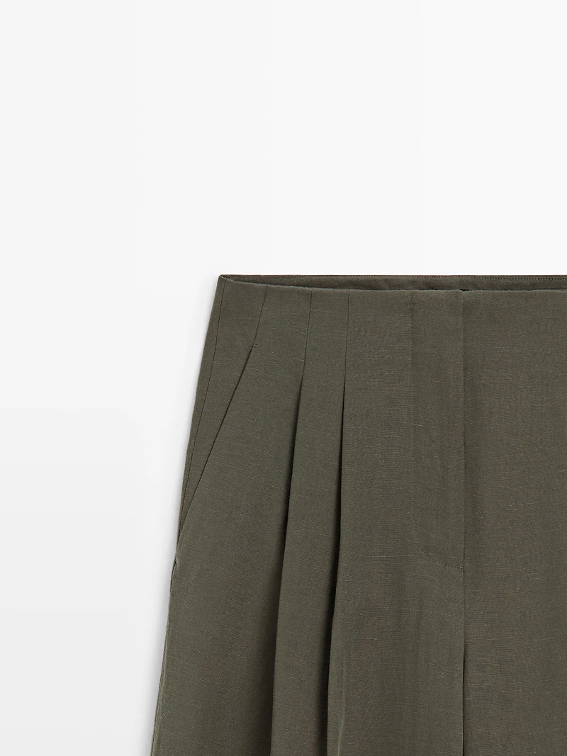 Darted wide-leg trousers