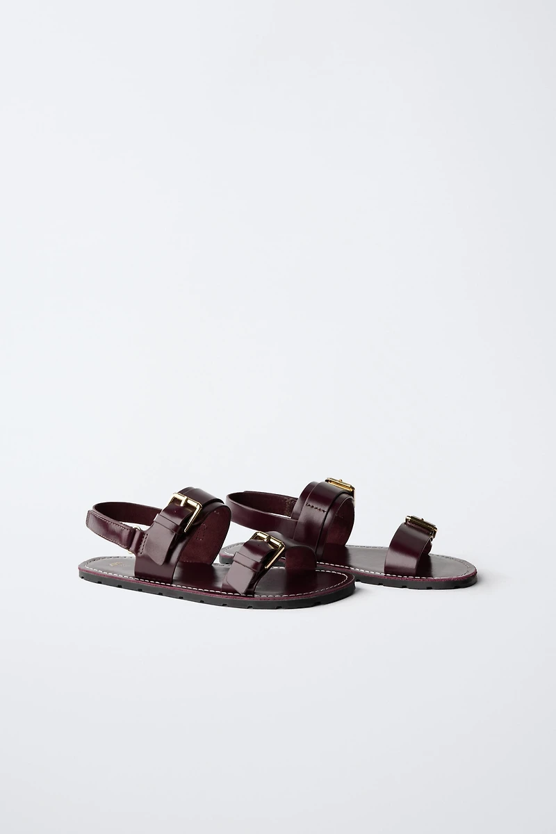 LEATHER BUCKLE SANDALS