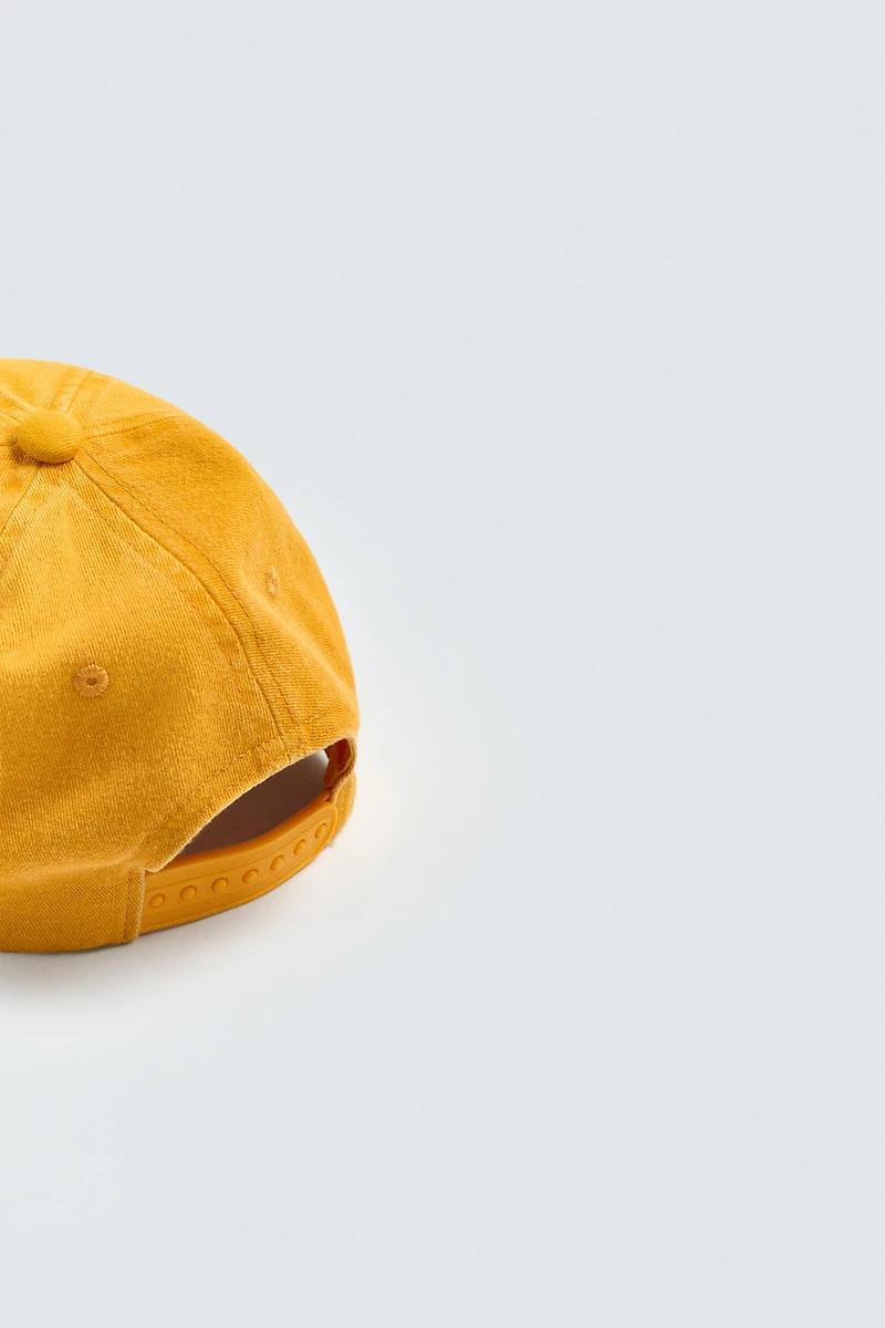 CASQUETTE BRODERIE CONTRASTE