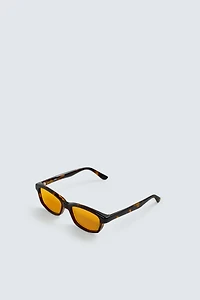 LUNETTES DE SOLEIL OVALES AARON LEVINE X ZARA